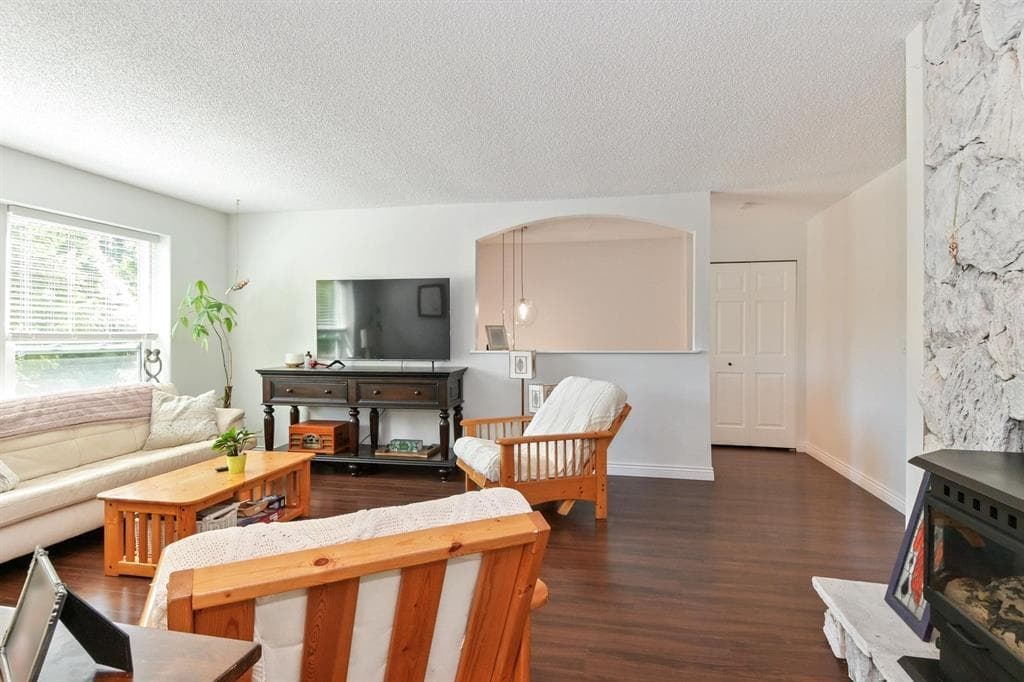 19919 51 Avenue, Langley, V3A 7P2 — photo 3