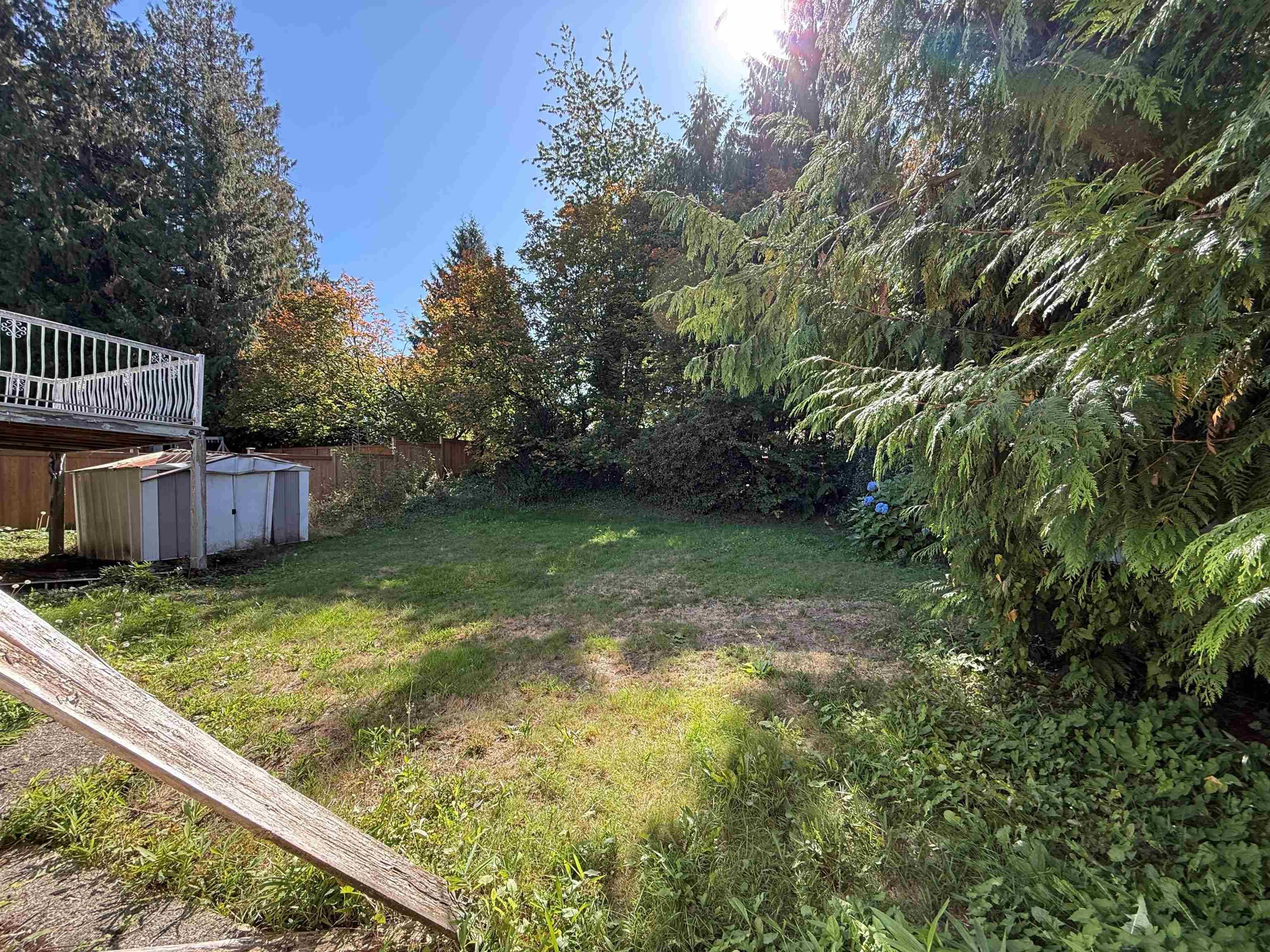 889 Ross Road, North Vancouver, V7K 1C4 — photo 3