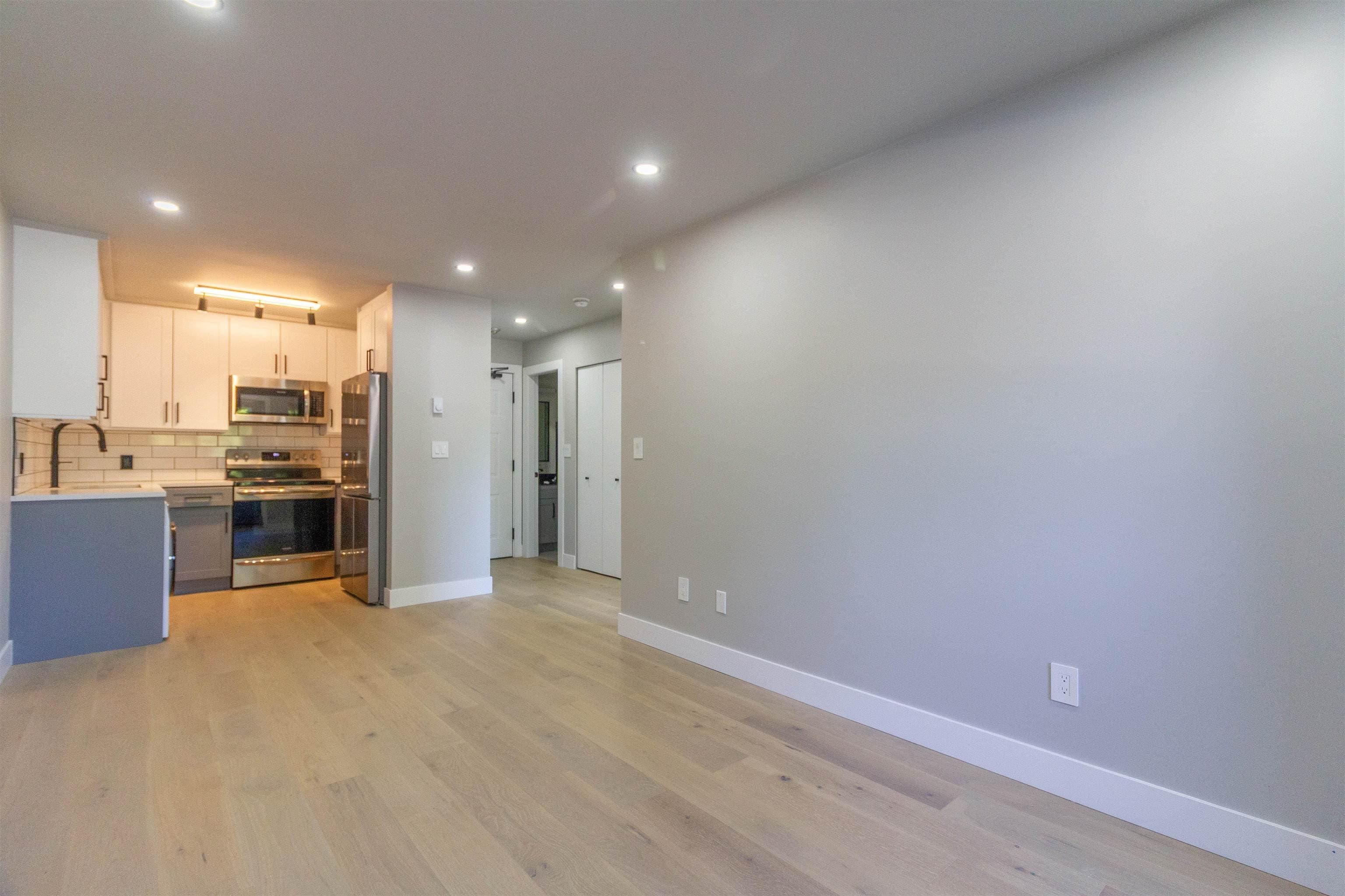 201 - 1948 Coquitlam Avenue, Port Coquitlam, V3B 1J3 — photo 5