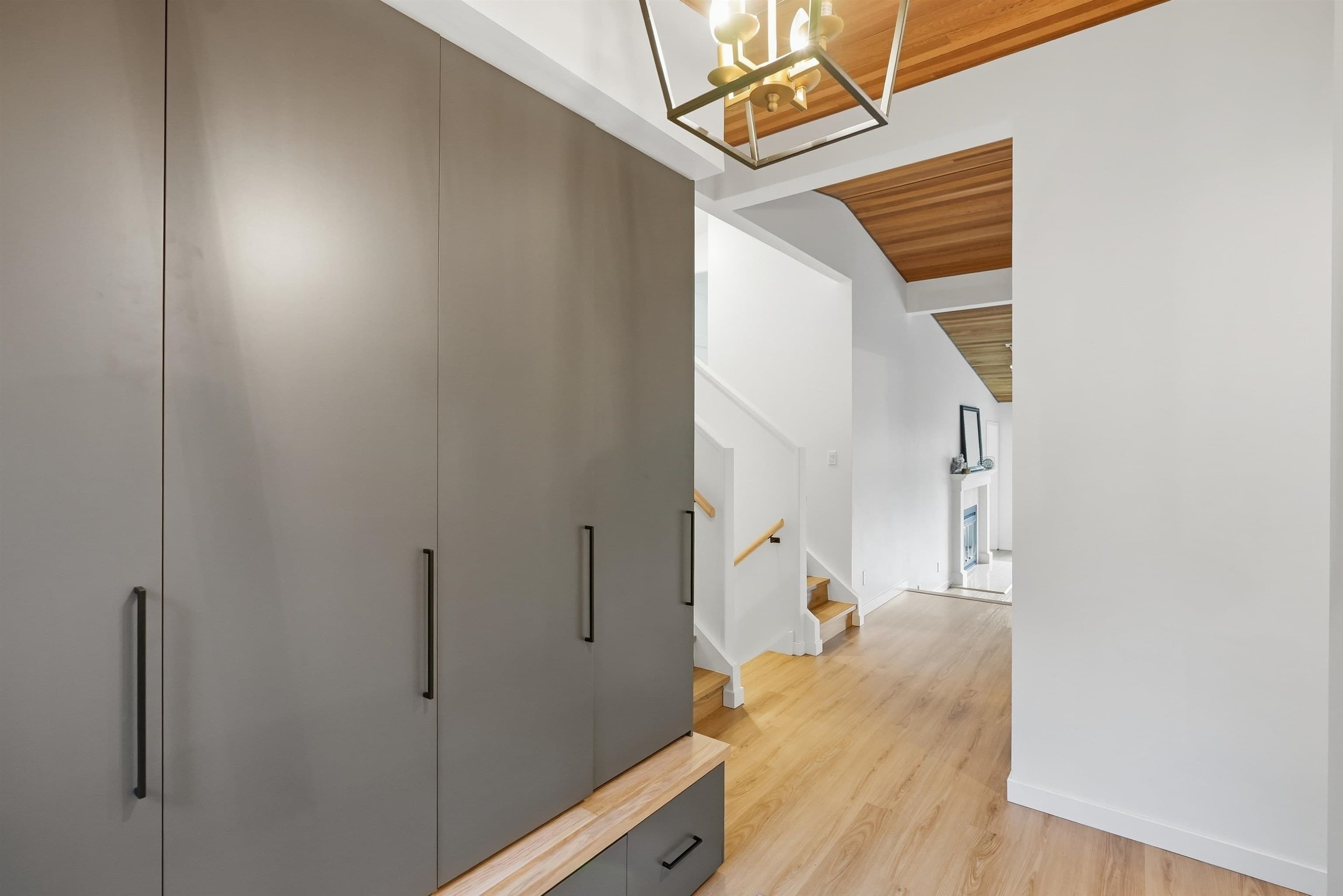 2207 Tanager Place, North Vancouver, V7J 3R3 — photo 5