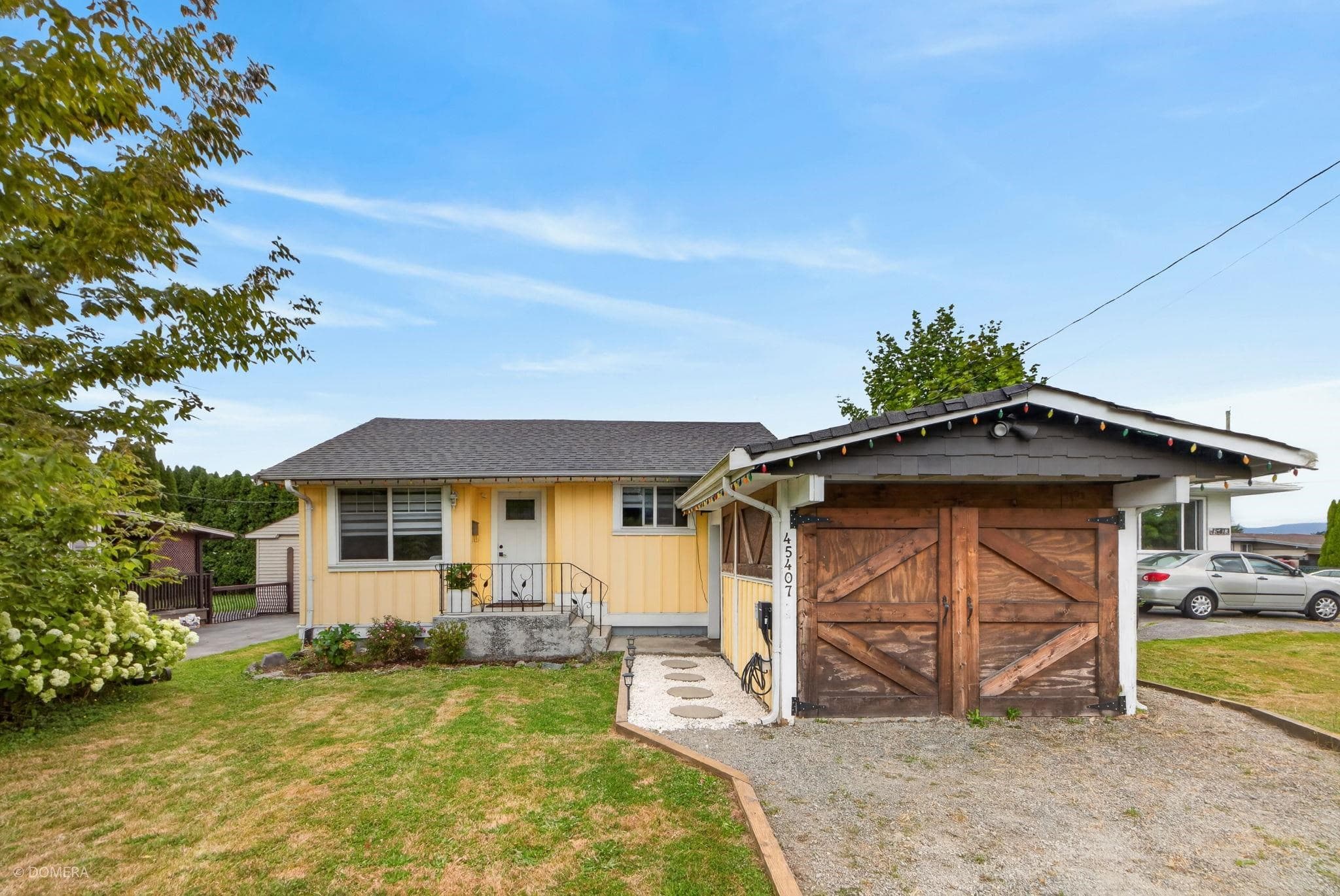 45407 Wellington Avenue, Chilliwack, V2P 2G2 — photo 1