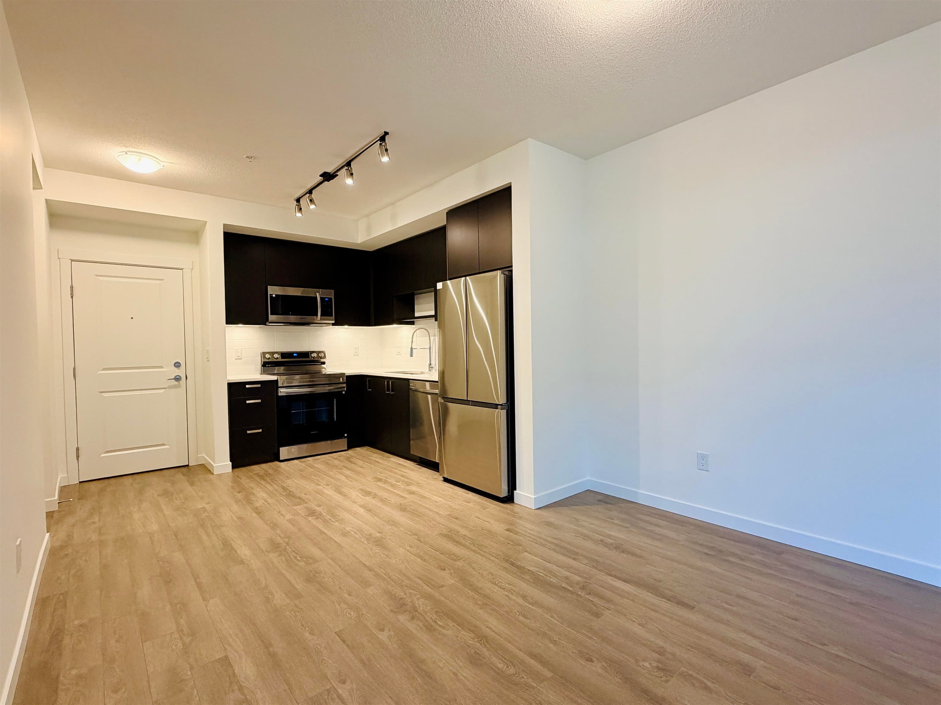 418 - 15733 85th Avenue, Surrey, V4N 6W8 — photo 2