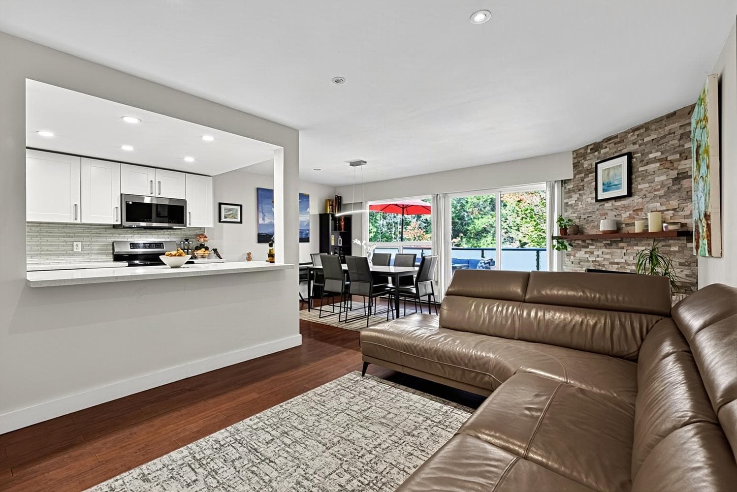 16 - 9151 Forest Grove Drive, Burnaby, V5A 3Z5 — photo 3