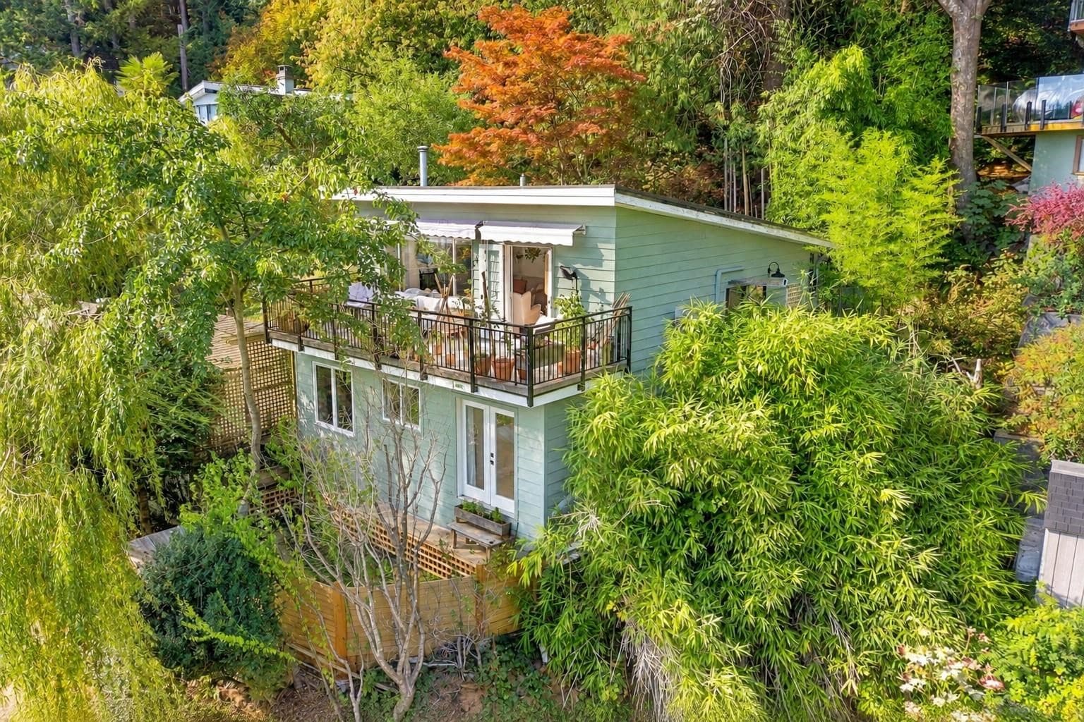 2787 Panorama Drive, North Vancouver, V7G 1V7 — photo 1