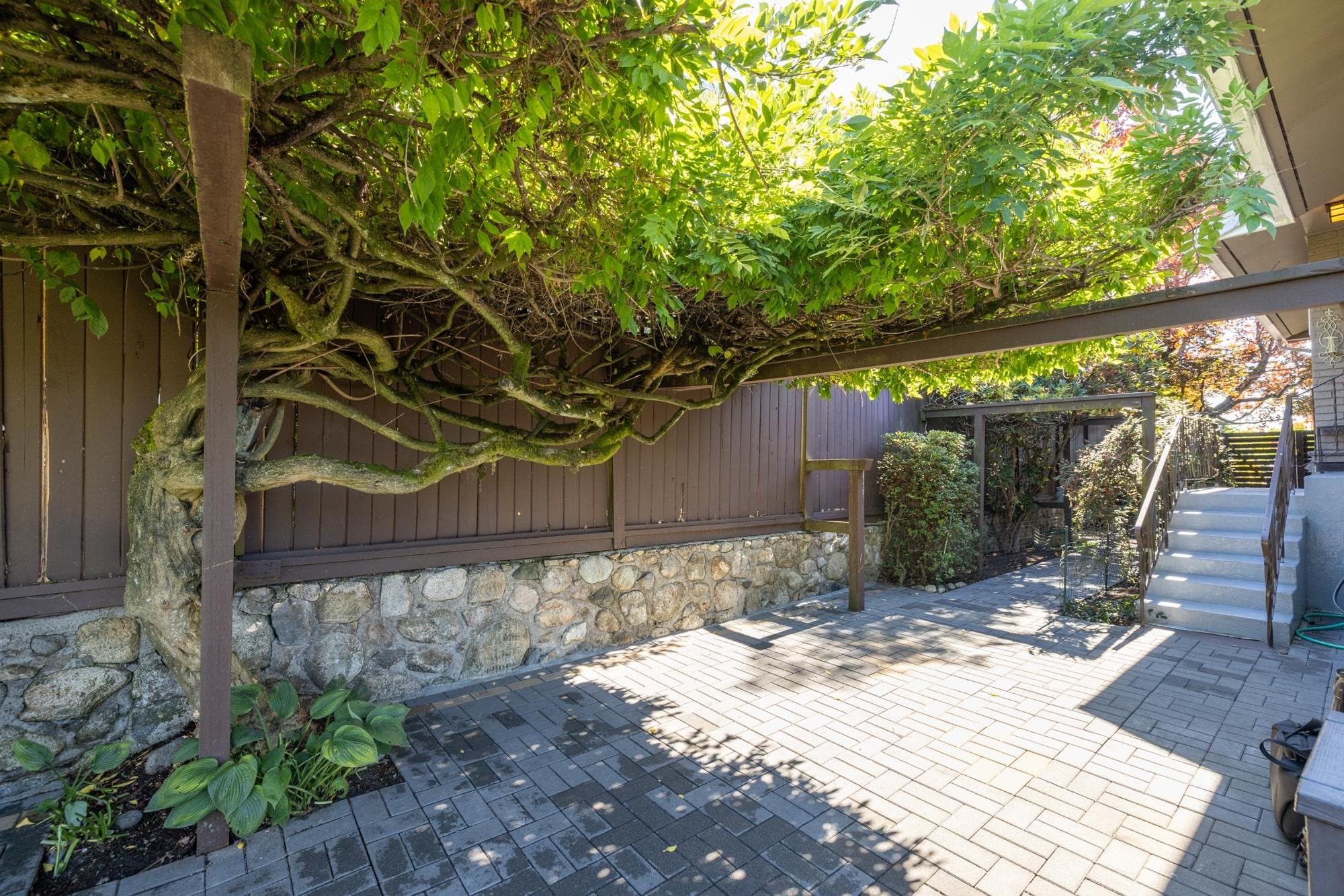 424 W Queens Road, North Vancouver, V7N 2K7 — photo 5
