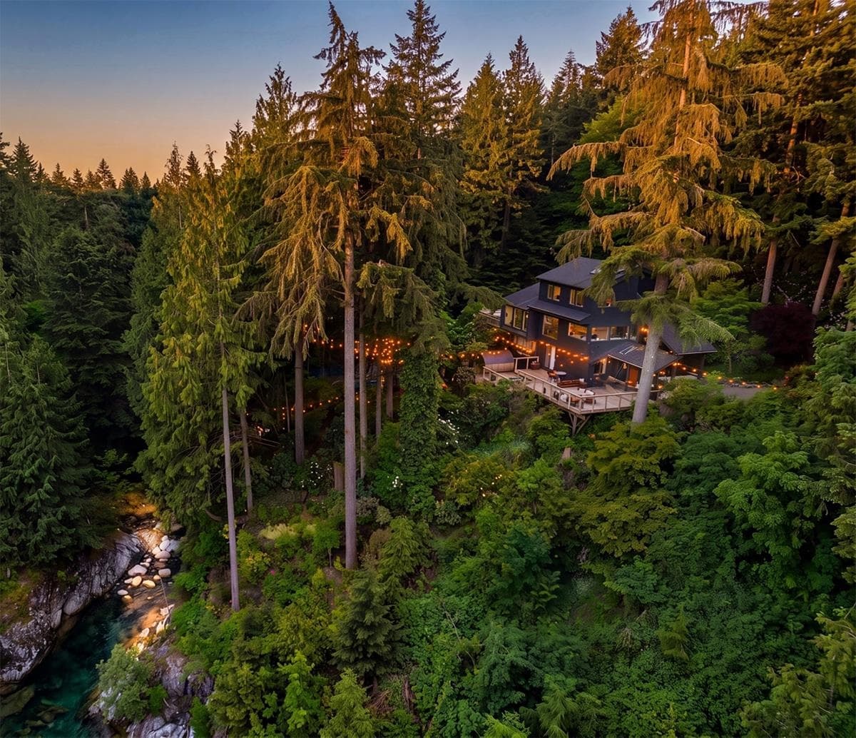 4440 Marion Road, North Vancouver, V7K 2V2 — photo 1