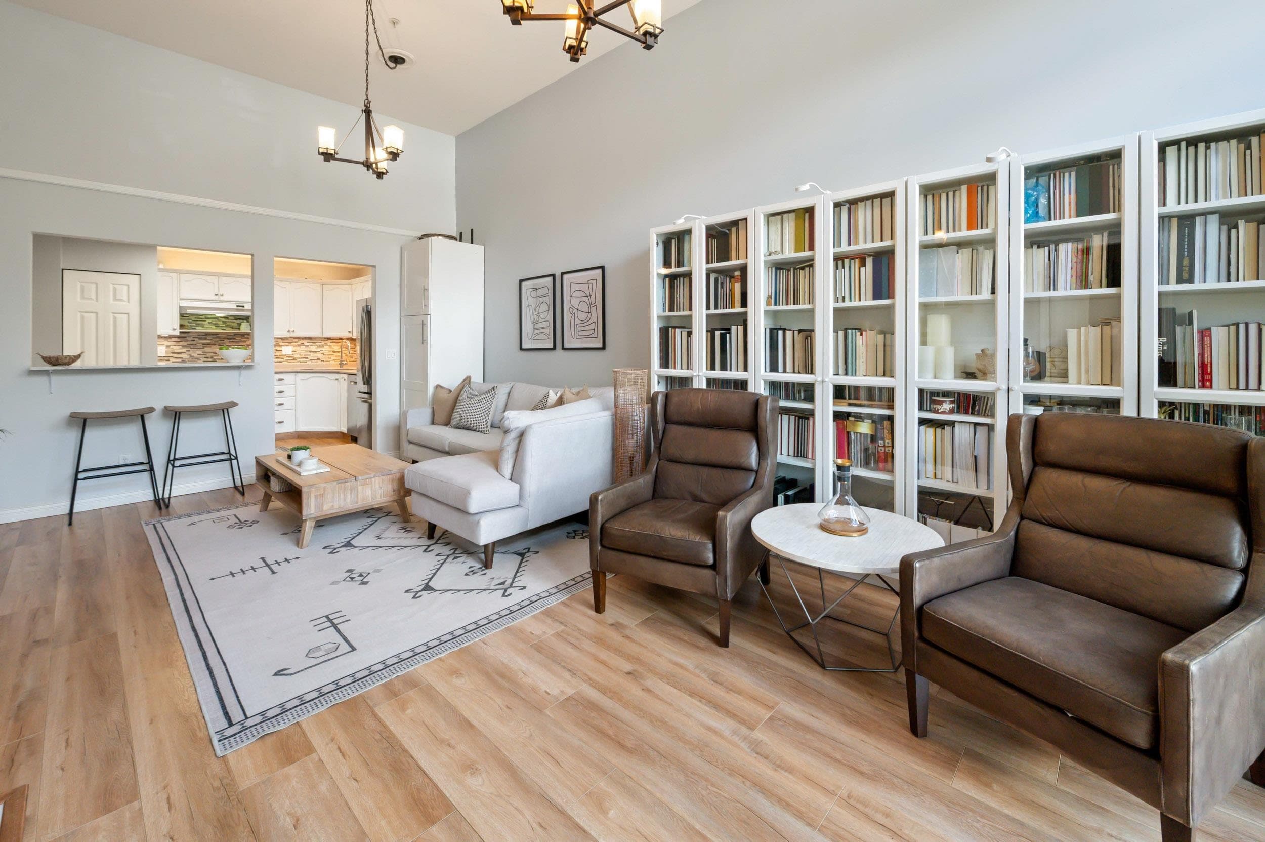 606 - 301 Maude Road, Port Moody, V3H 5B1 — photo 4