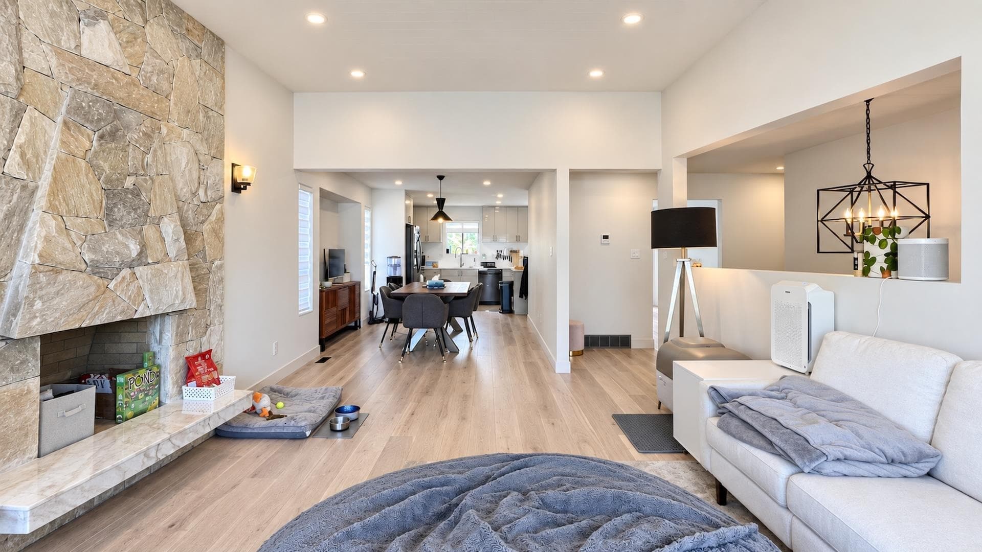 5298 Schou Street, Burnaby, V5G 4L1 — photo 4