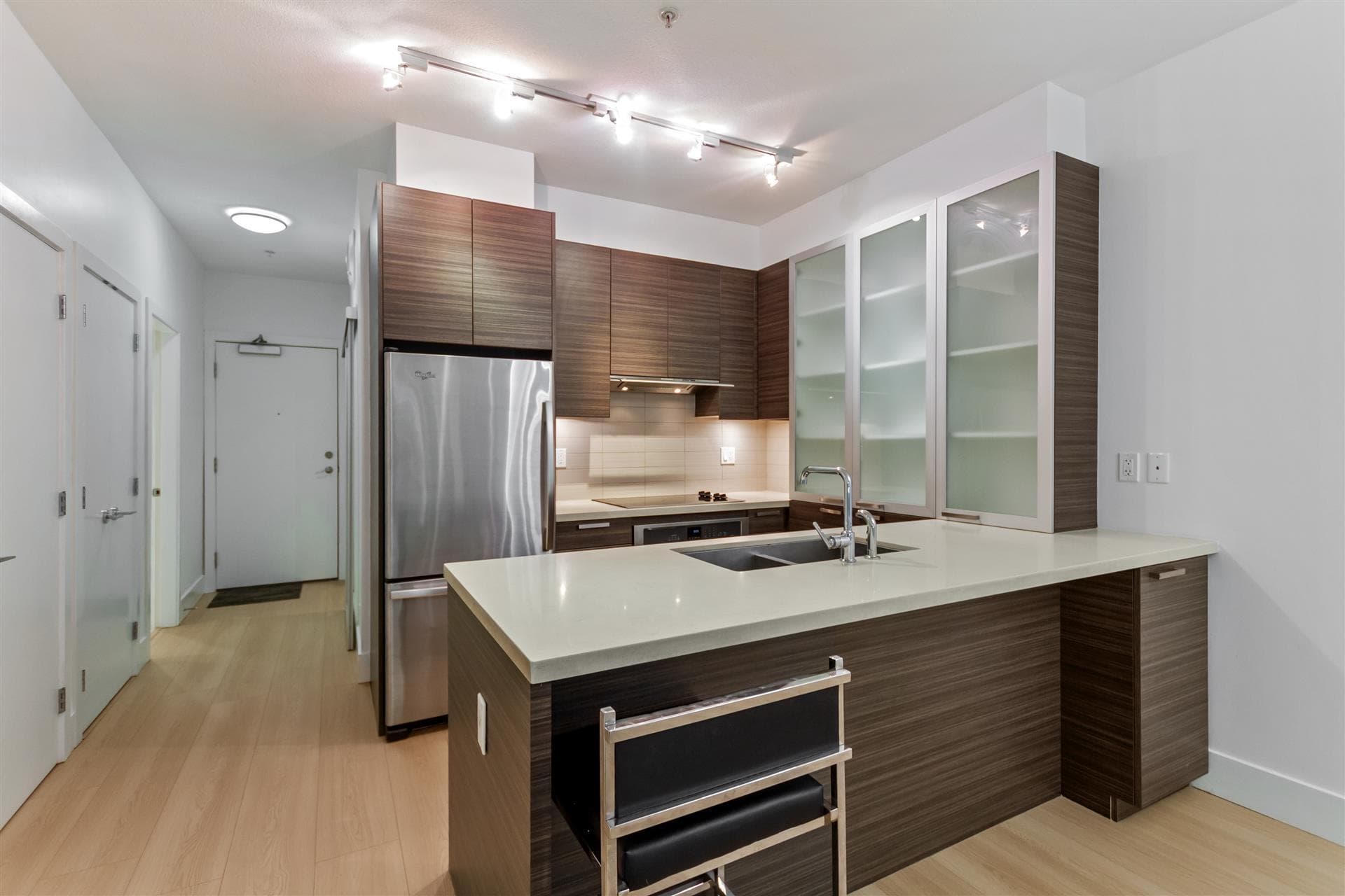 208 - 3606 Aldercrest Drive, North Vancouver, V7G 0A3 — photo 3