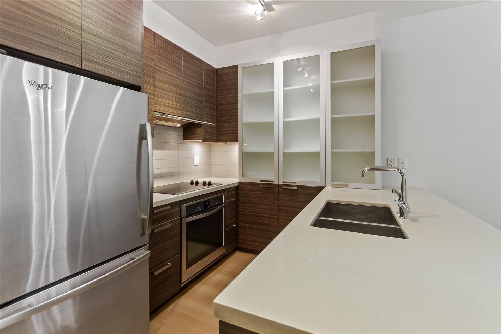 208 - 3606 Aldercrest Drive, North Vancouver, V7G 0A3 — photo 4