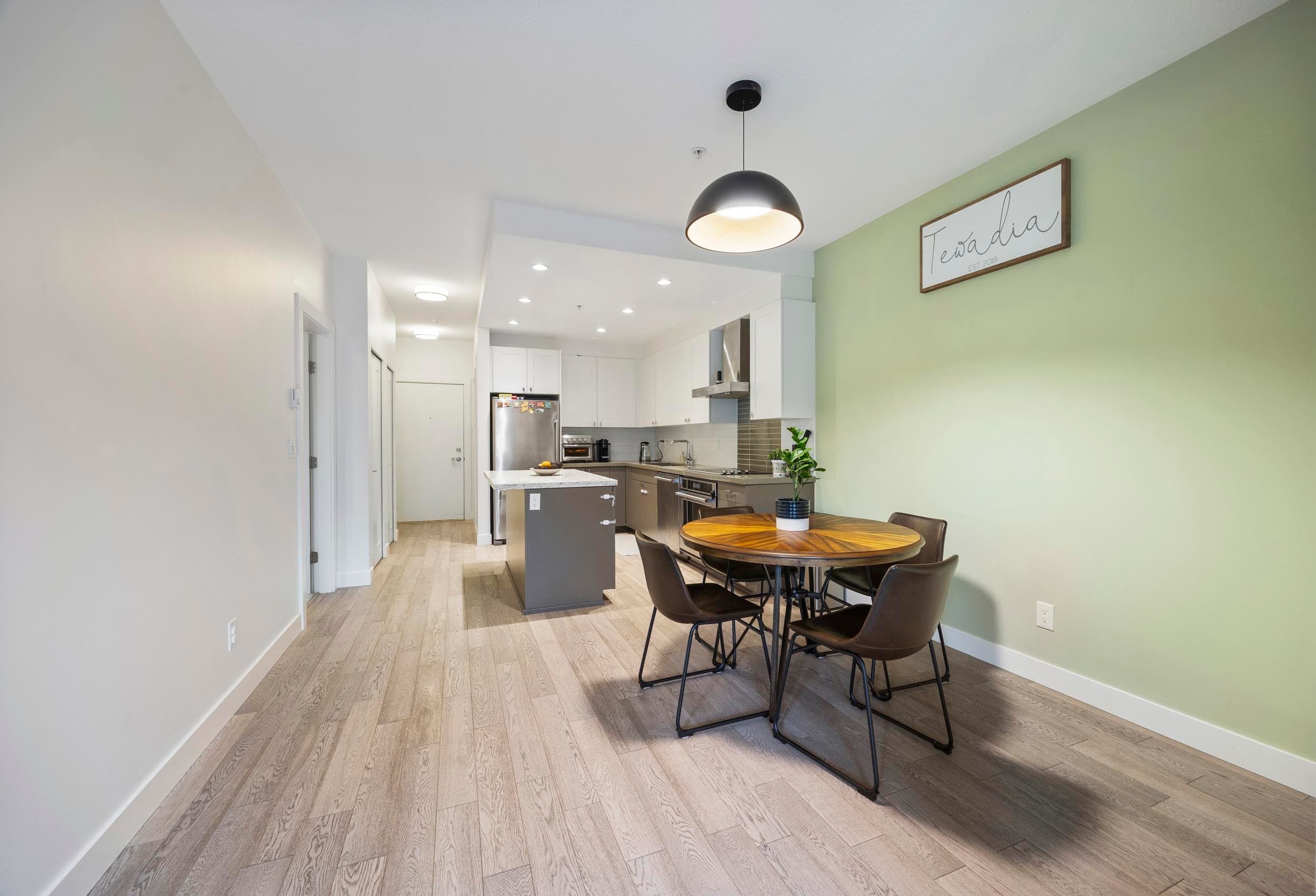 209 - 3399 Noel Drive, Burnaby, V3J 0G8 — photo 4
