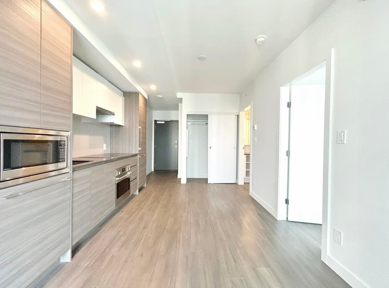 13xx - 13655 Fraser Highway, Surrey, V3T 0P8 — photo 4