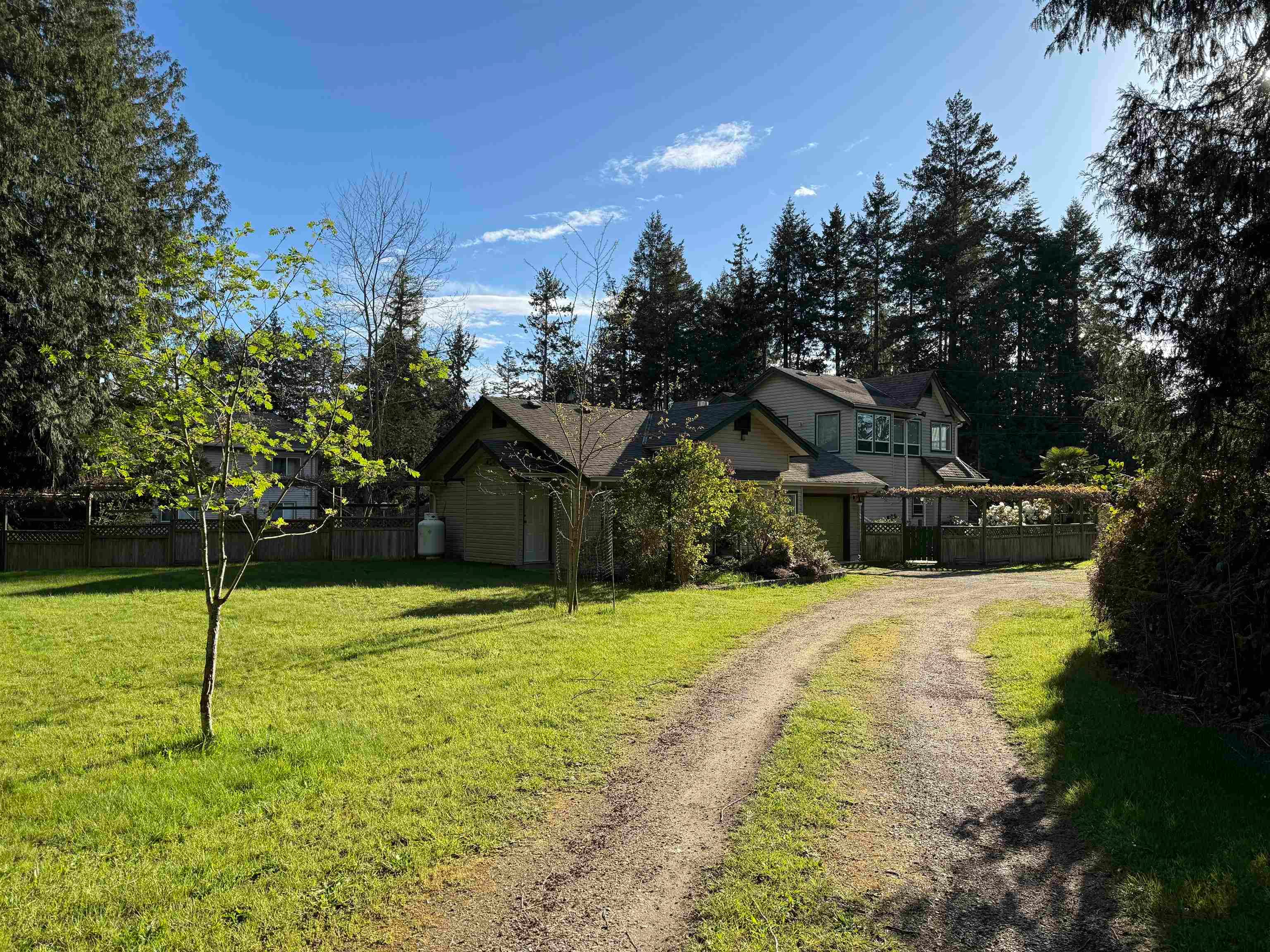 13282 Keelson Road, Garden Bay, V0N 1S1 — photo 5
