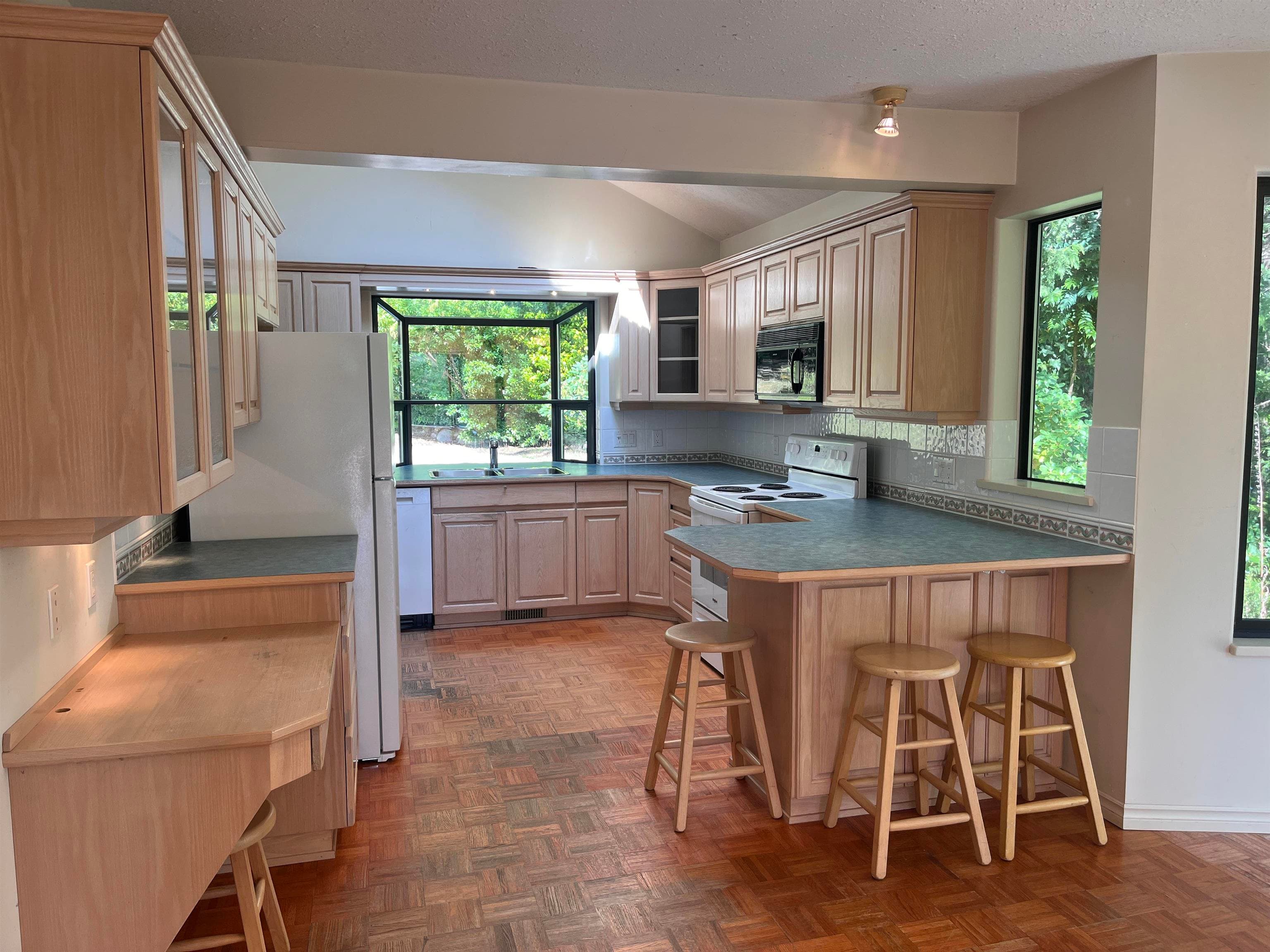 4665 Sinclair Bay Road, Garden Bay, V0N 1S1 — photo 3