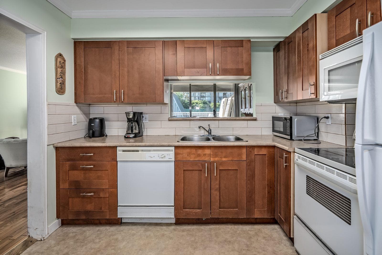 206 - 1180 Pinetree Way, Coquitlam, V3B 7L2 — photo 5