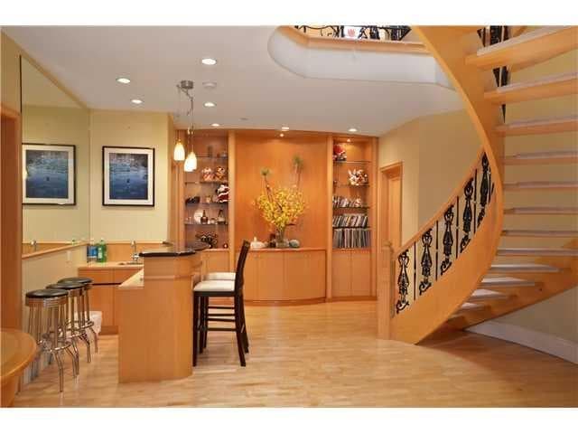 2208 W 34th Avenue, Vancouver, V6M 1G6 — photo 2