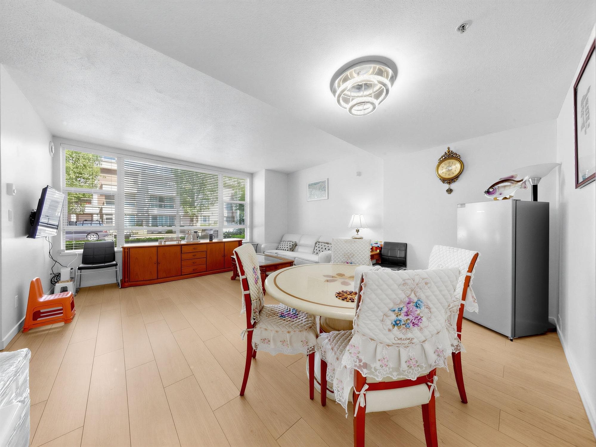 8268 Saba Road, Richmond, V6Y 4C6 — photo 3