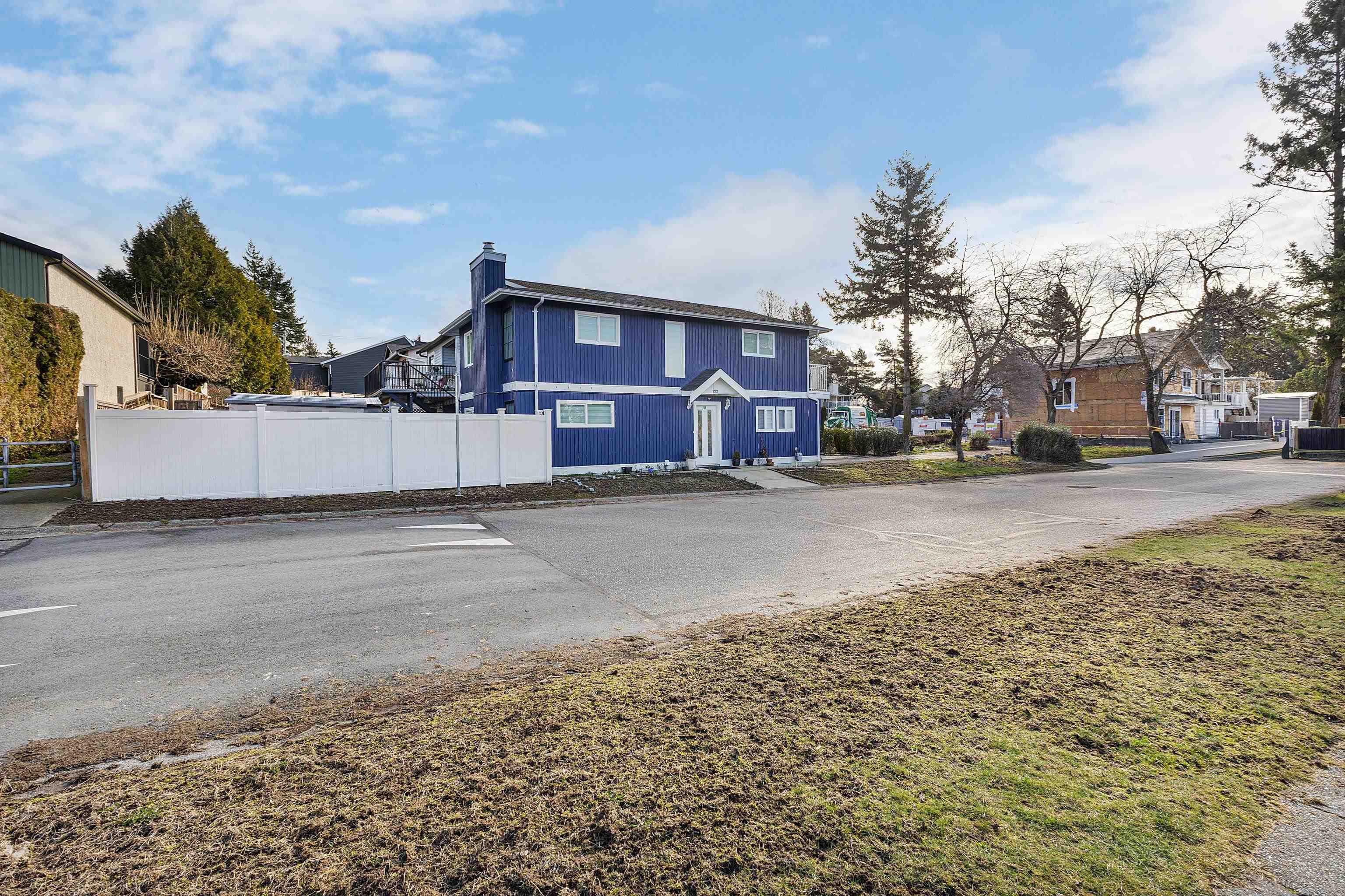 123 Springfield Drive, Langley, V4W 3K6 — photo 2
