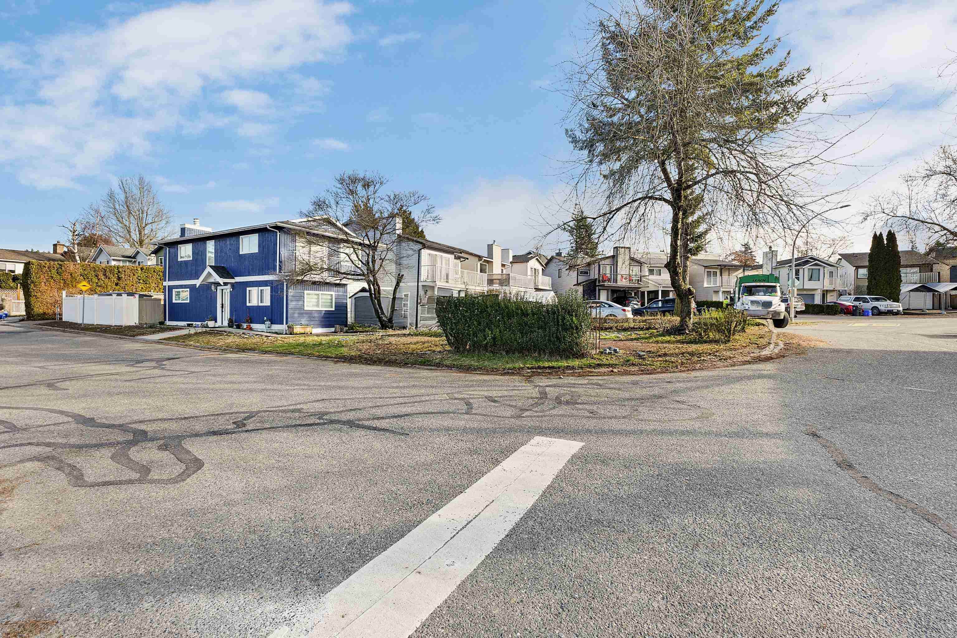 123 Springfield Drive, Langley, V4W 3K6 — photo 3