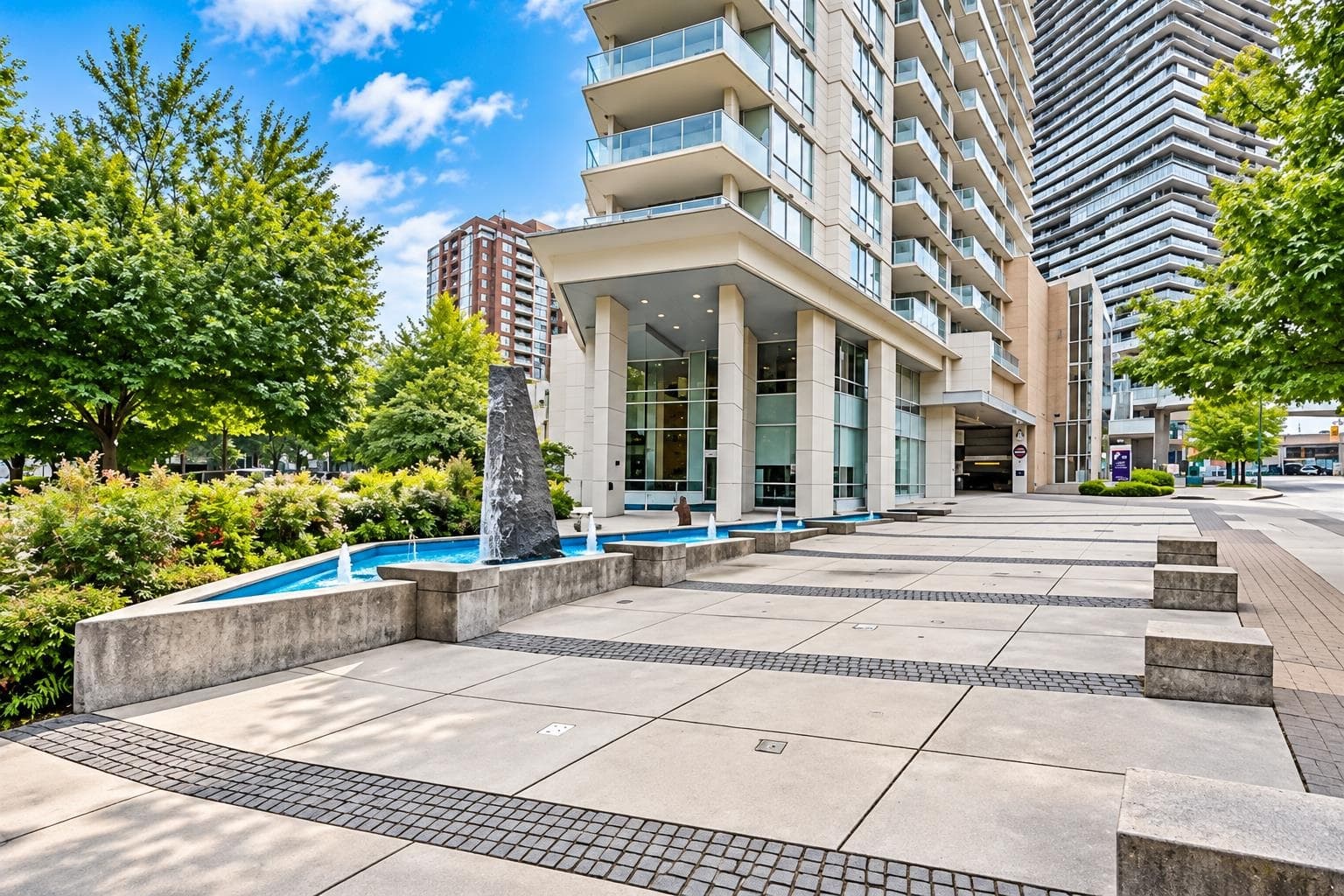 210 - 4808 Hazel Street, Burnaby, V5H 0A2 — photo 3