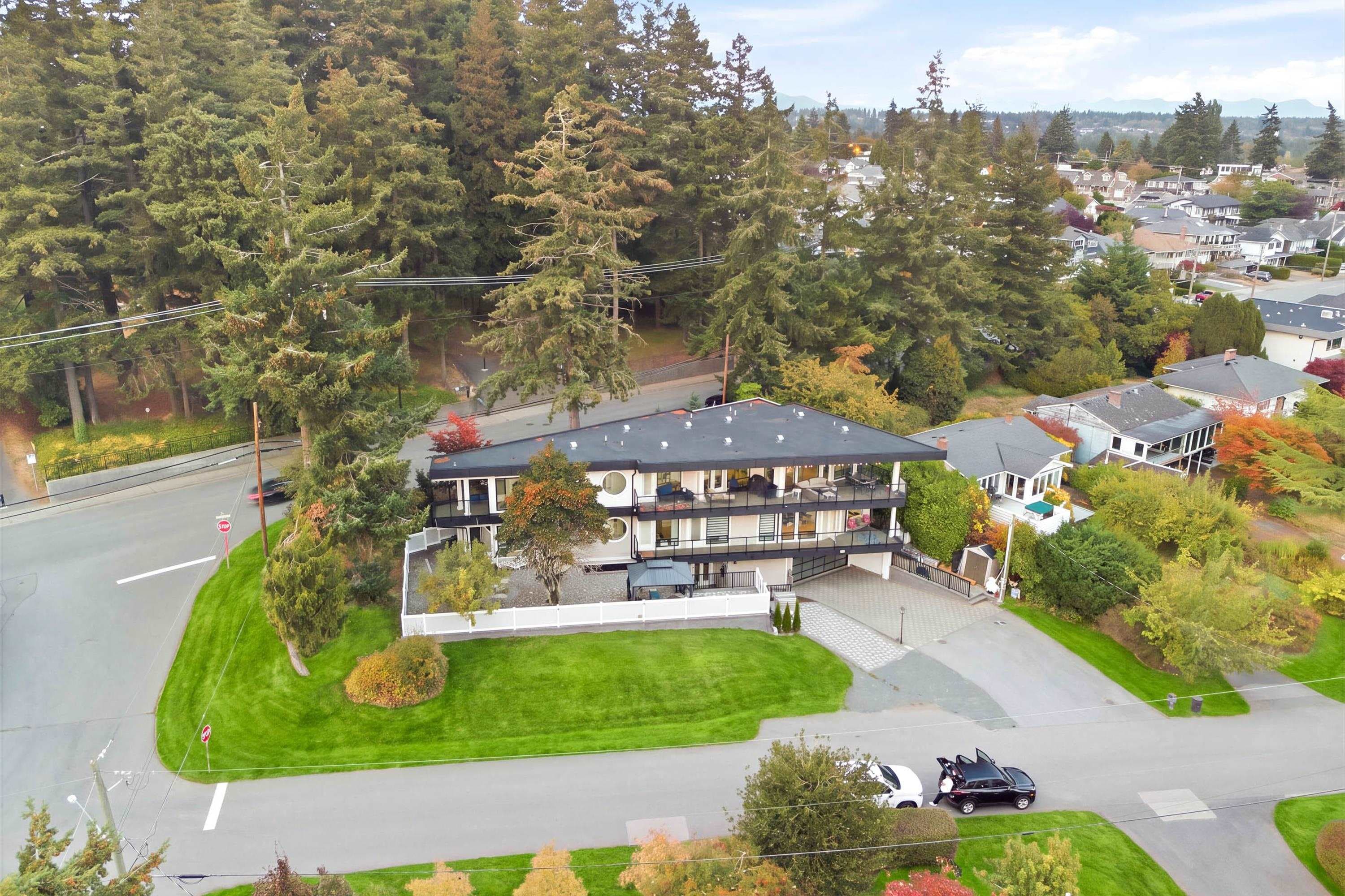 15472 Buena Vista Avenue, White Rock, V4B 1Z1 — photo 5