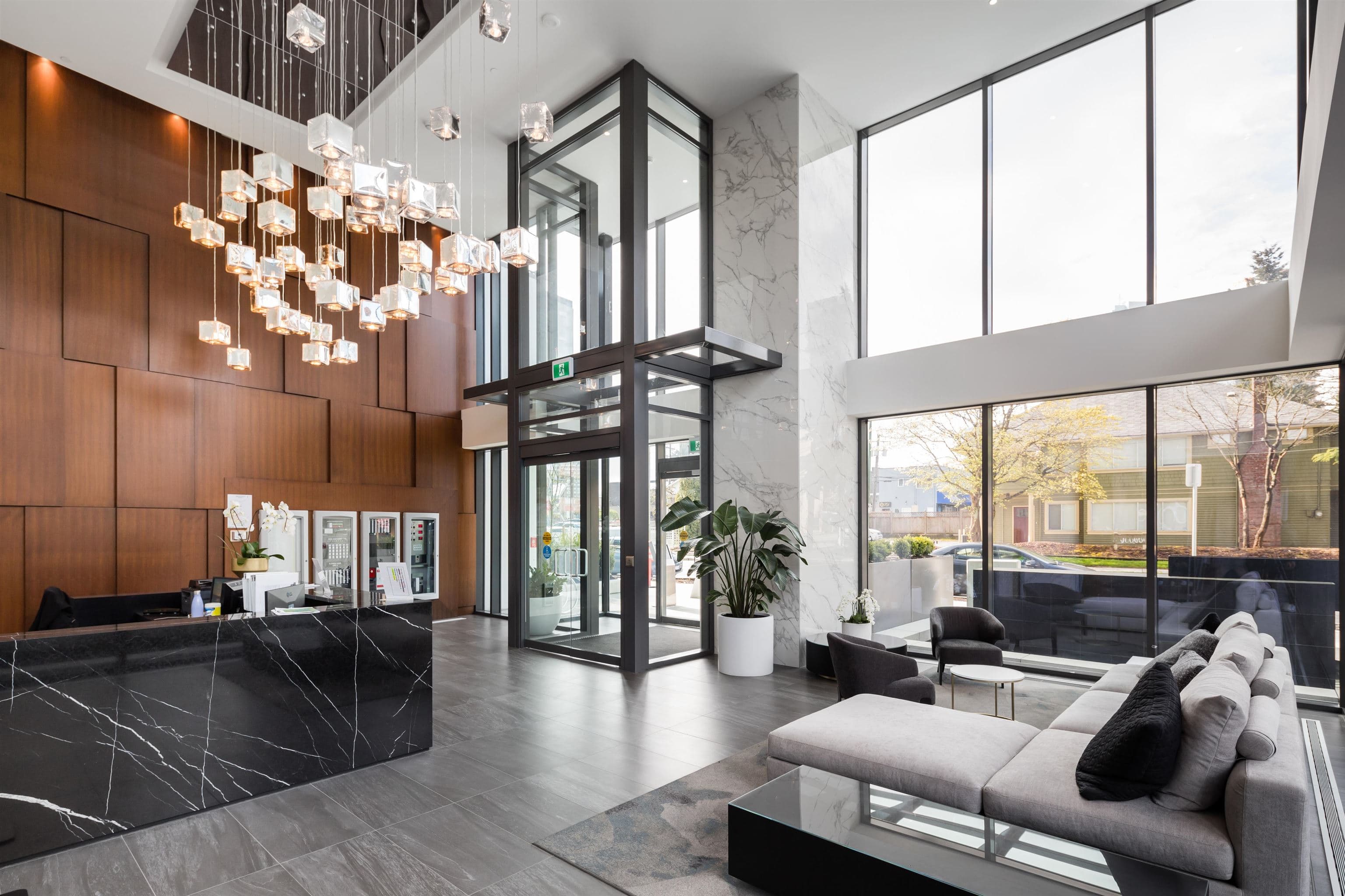 1005 - 4711 Hazel Street, Burnaby, V5H 0J9 — photo 2