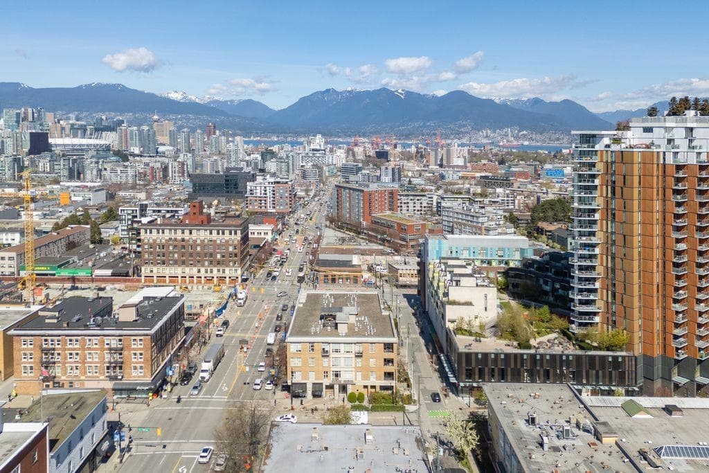 208 - 205 E 10th Avenue, Vancouver, V5T 4V6 — photo 2