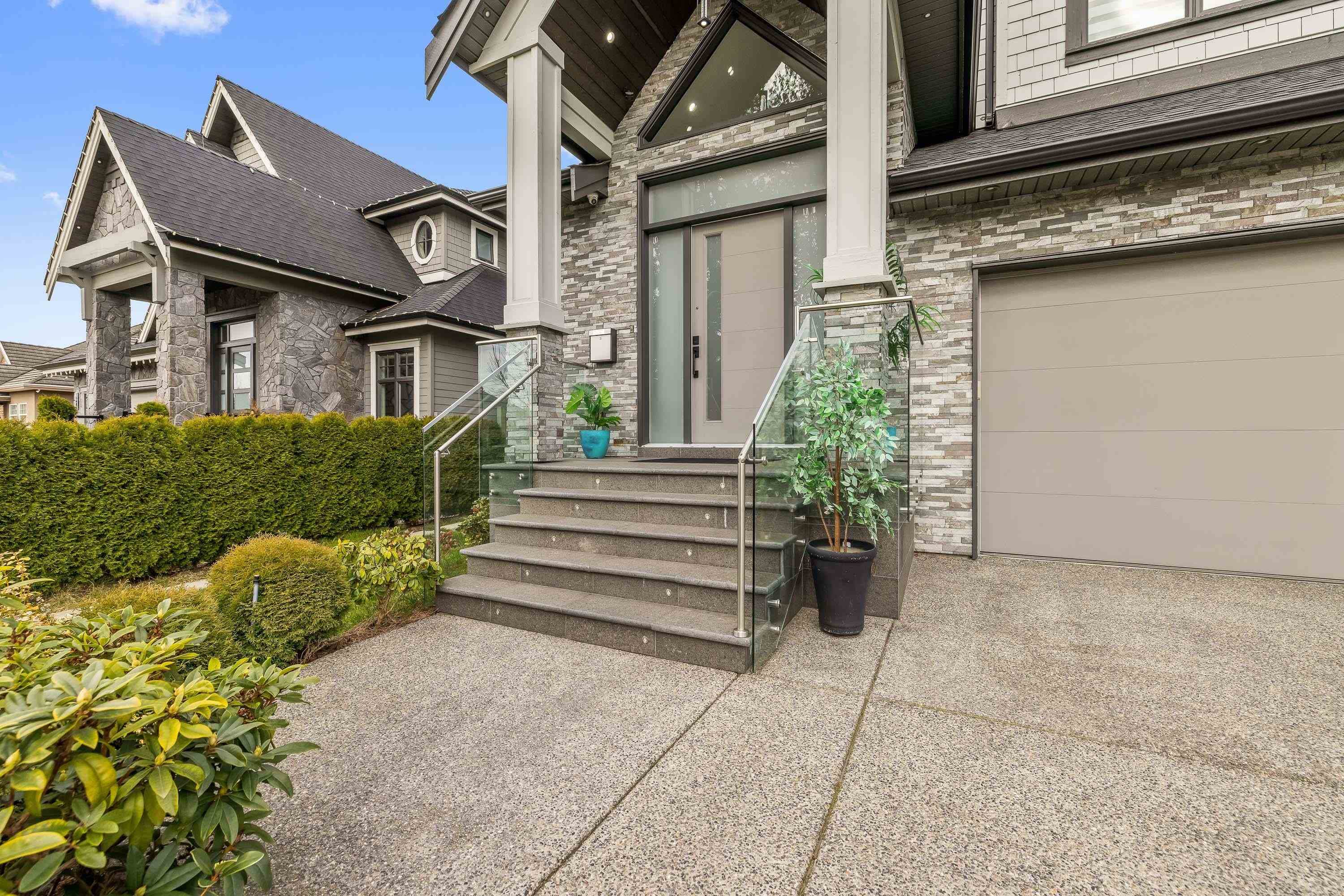 15689 106a Avenue, Surrey, V4N 1K3 — photo 3