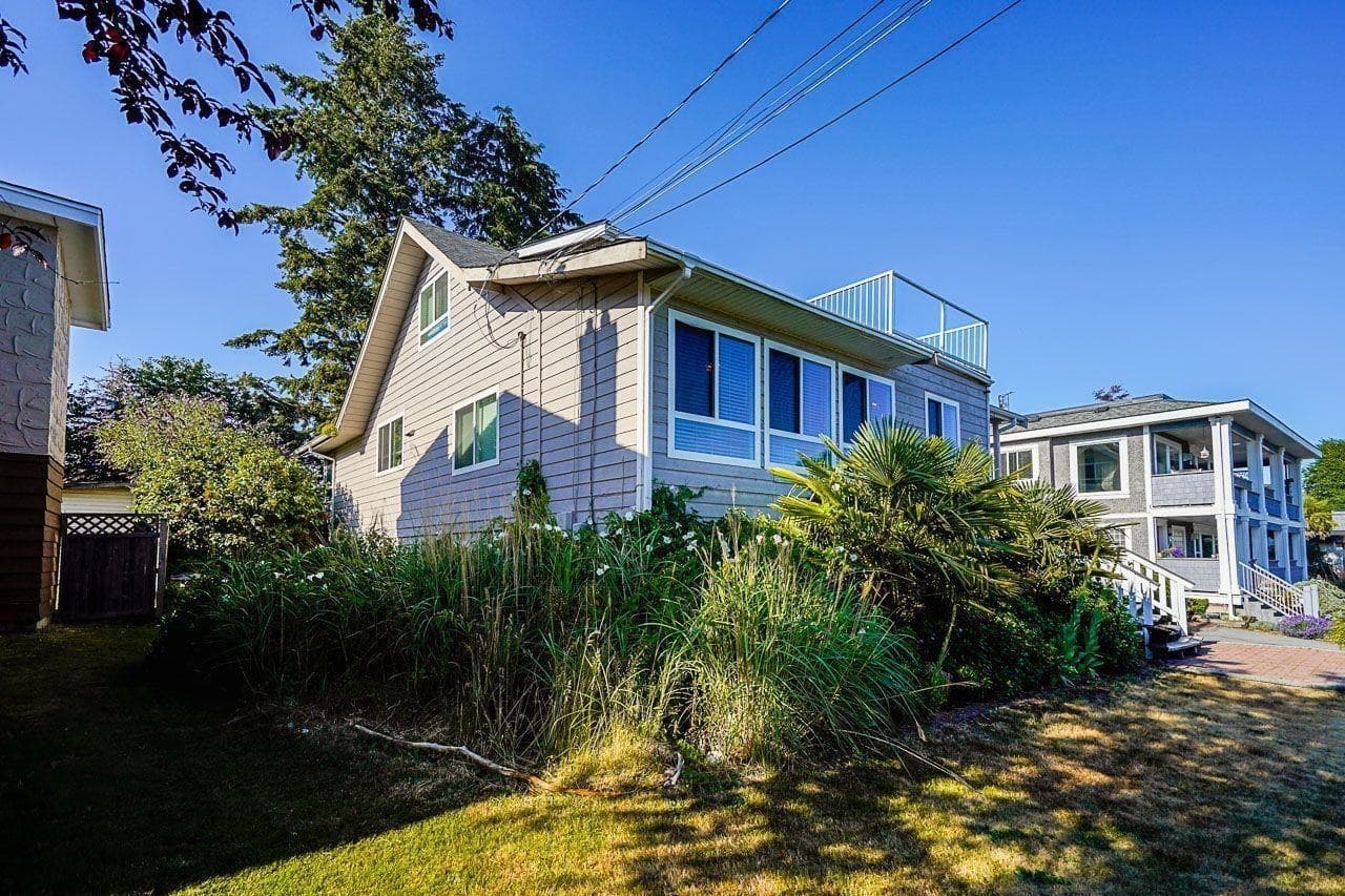 15841 Buena Vista Avenue, Surrey