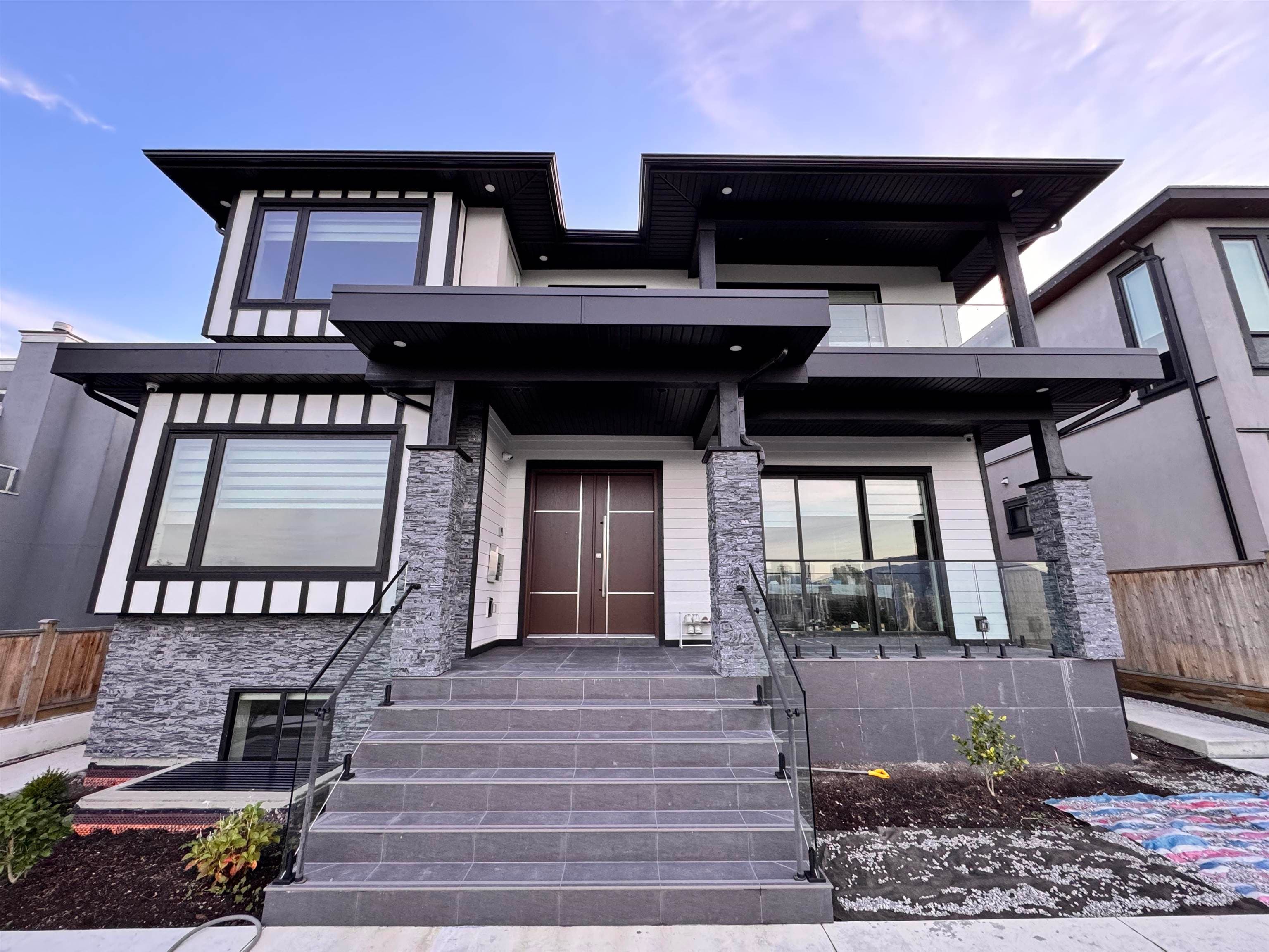 B1 - 4018 Nithsdale Street, Burnaby, V5G 1P6 — photo 2