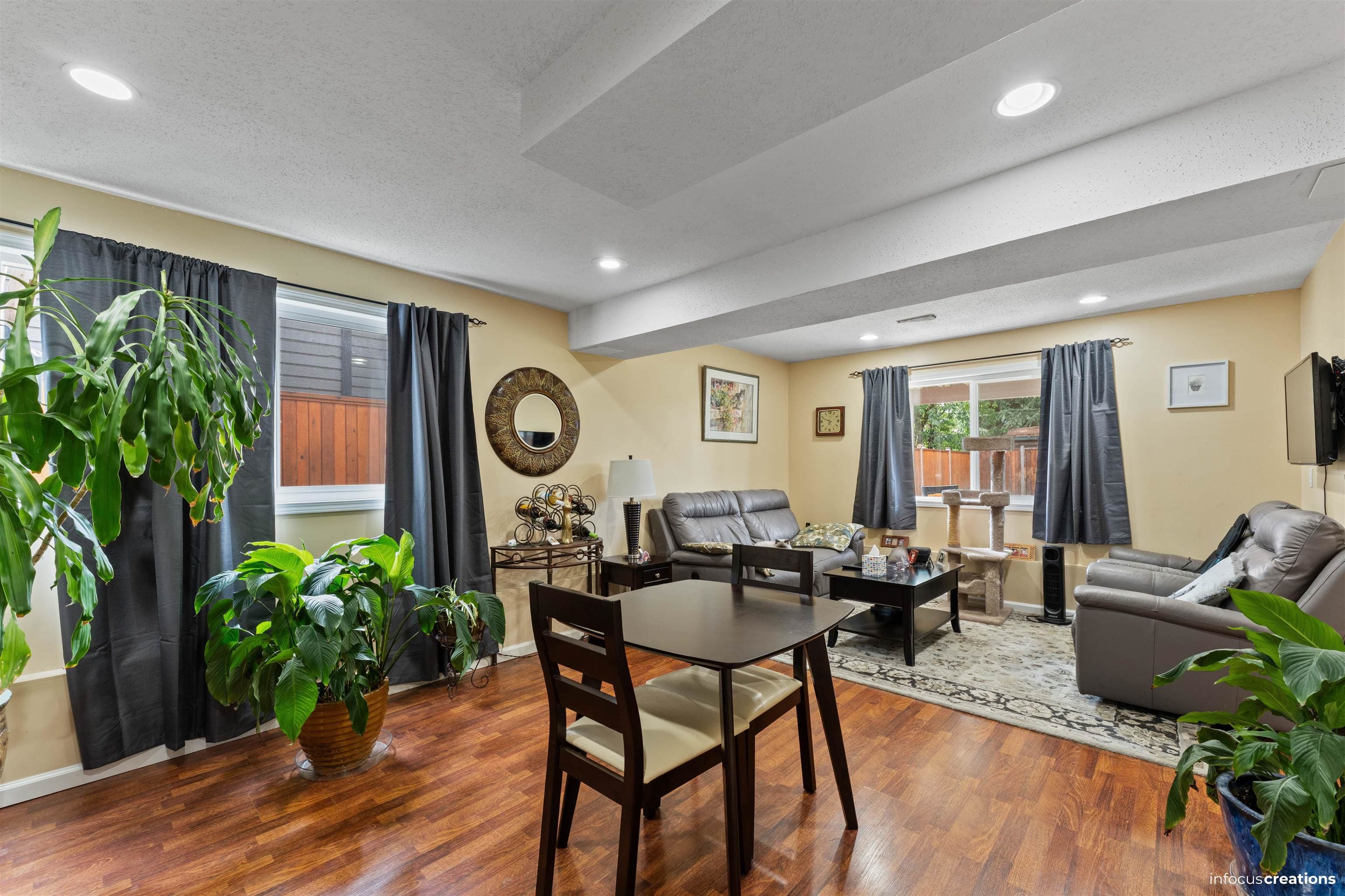 20445 Thorne Avenue, Maple Ridge, V2X 8V1 — photo 2