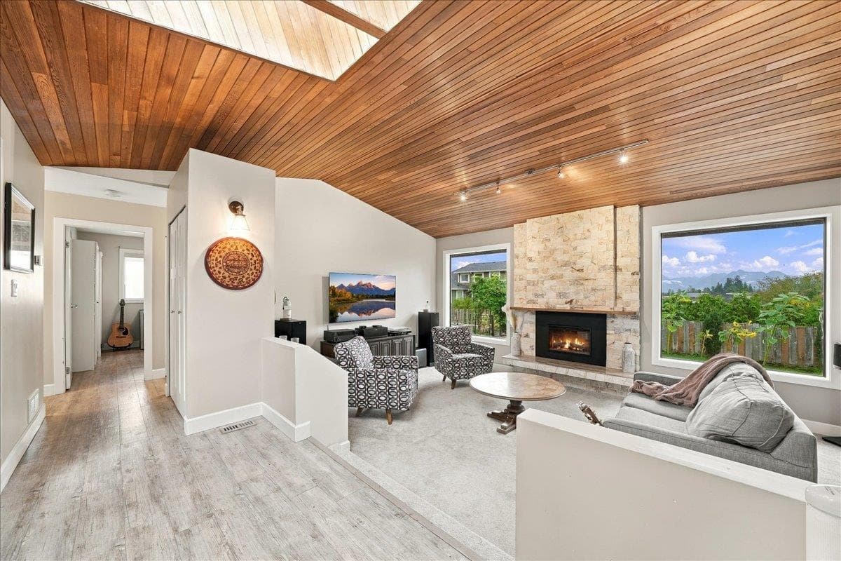 12461 Meadow Brook Place, Maple Ridge, V4R 2H6 — photo 3