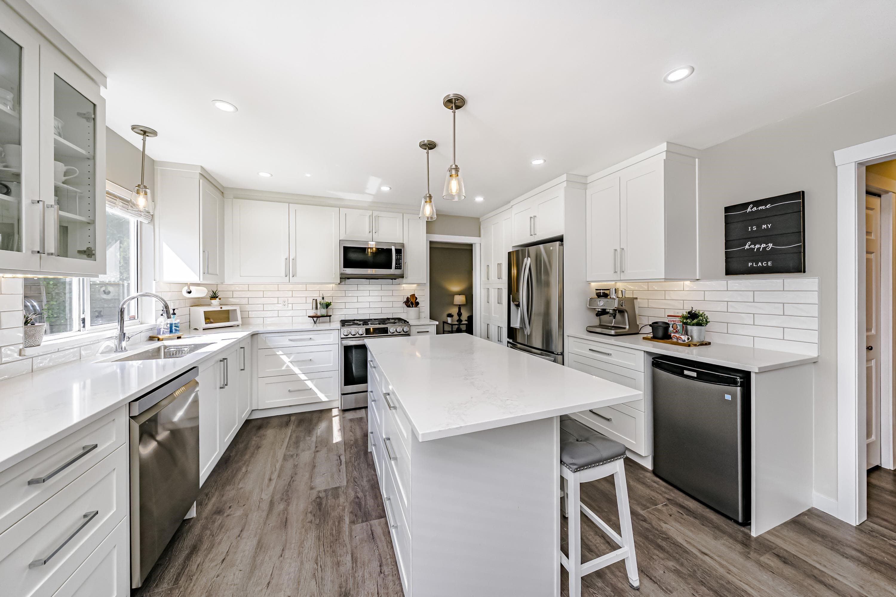 1328 Honeysuckle Lane, Coquitlam, V3E 2K2 — photo 5