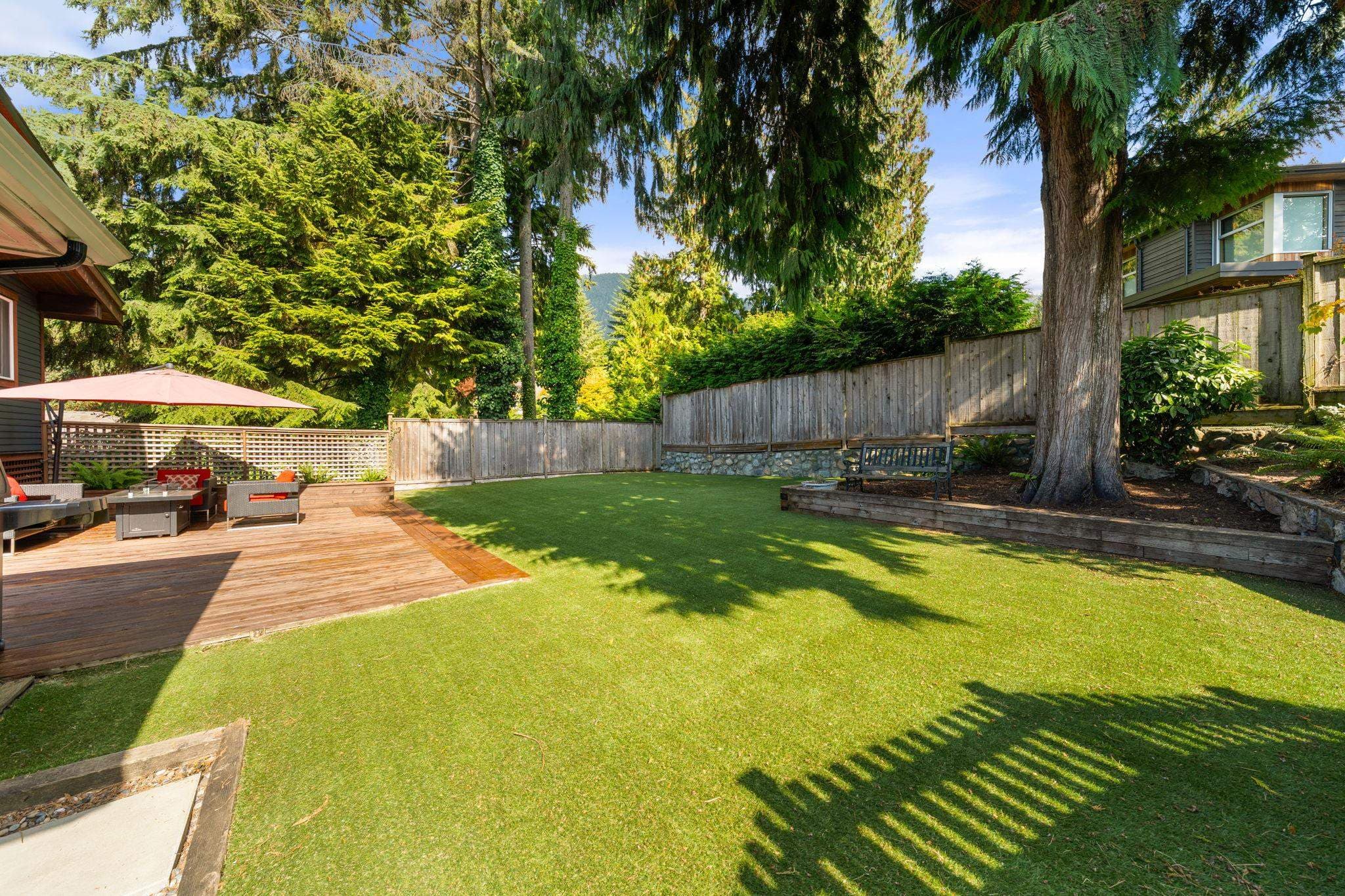 4506 Ranger Avenue, North Vancouver, V7R 3L5 — photo 2