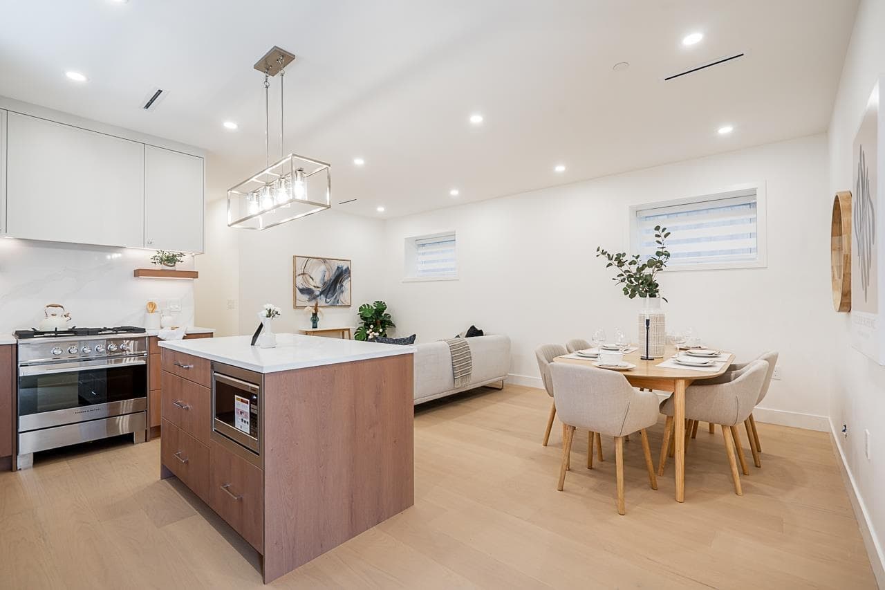 2 - 1845 E 51st Avenue, Vancouver