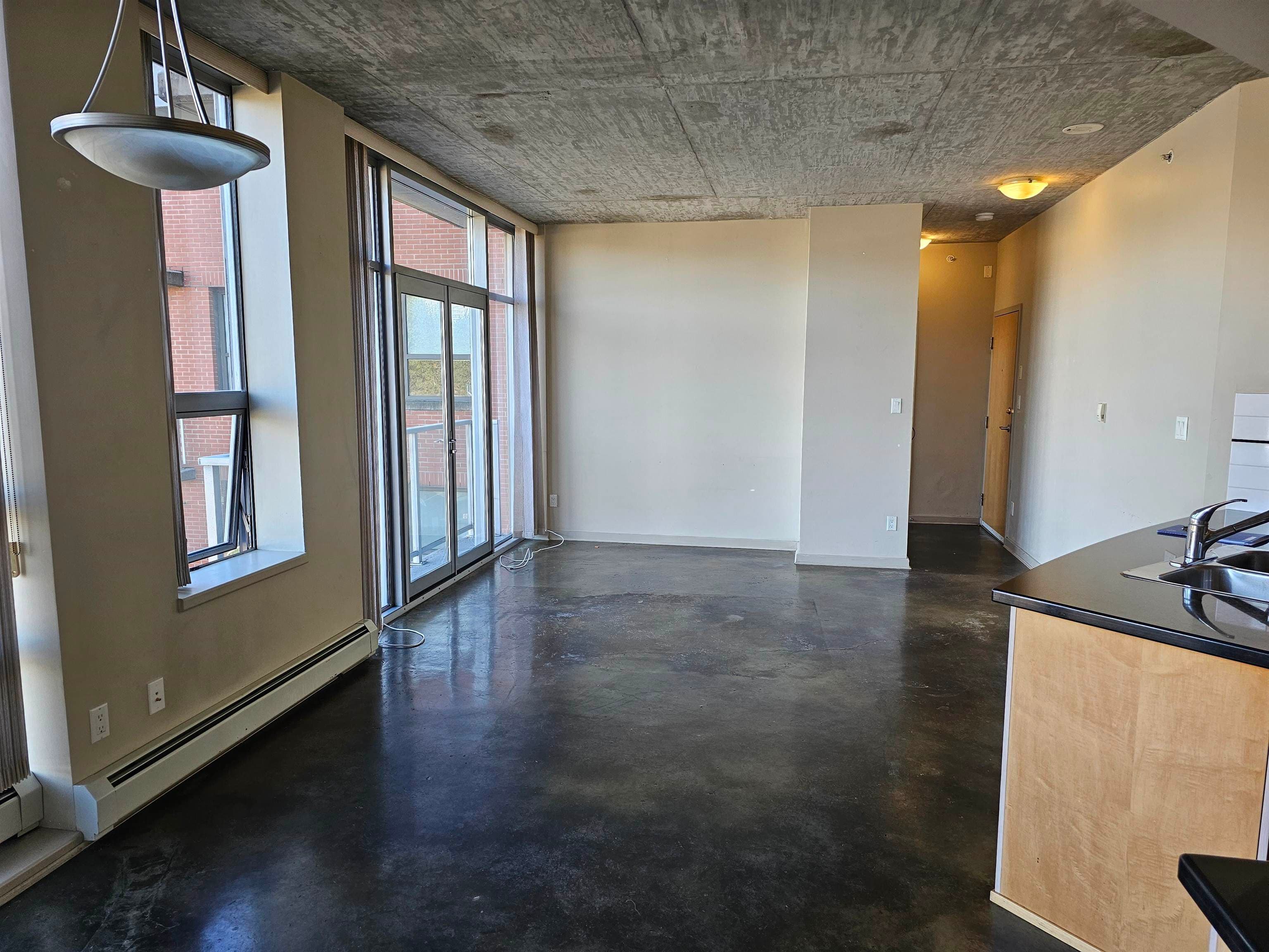 502 - 919 Station Street, Vancouver